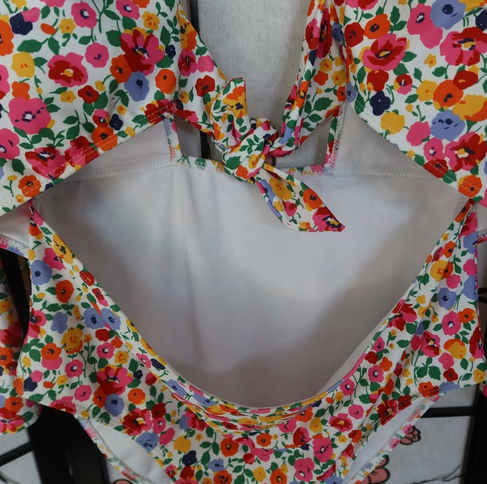 SHEIN Red Pink Floral Long Sleeve Cut Out Tie Chest Swimsuit Plus Size 2XL NWOT